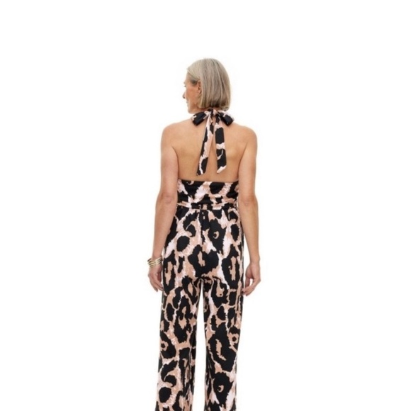 NWT Diane Von Furstenberg X Target Halter Neutral Leopard
Jumpsuit - Picture 5 of 7